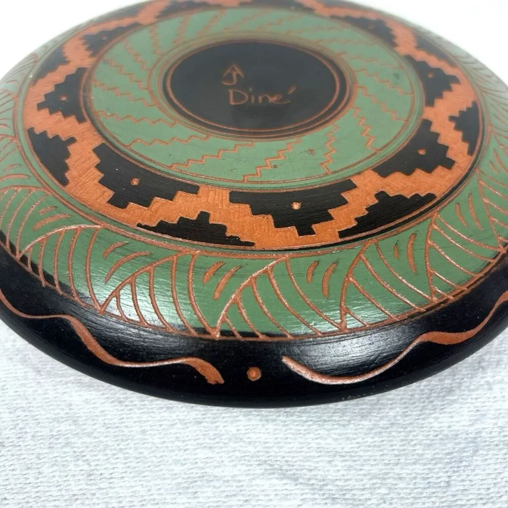 Vintage Dine Navajo Handpainted Etched Geometric Pattern Seed Pot 6